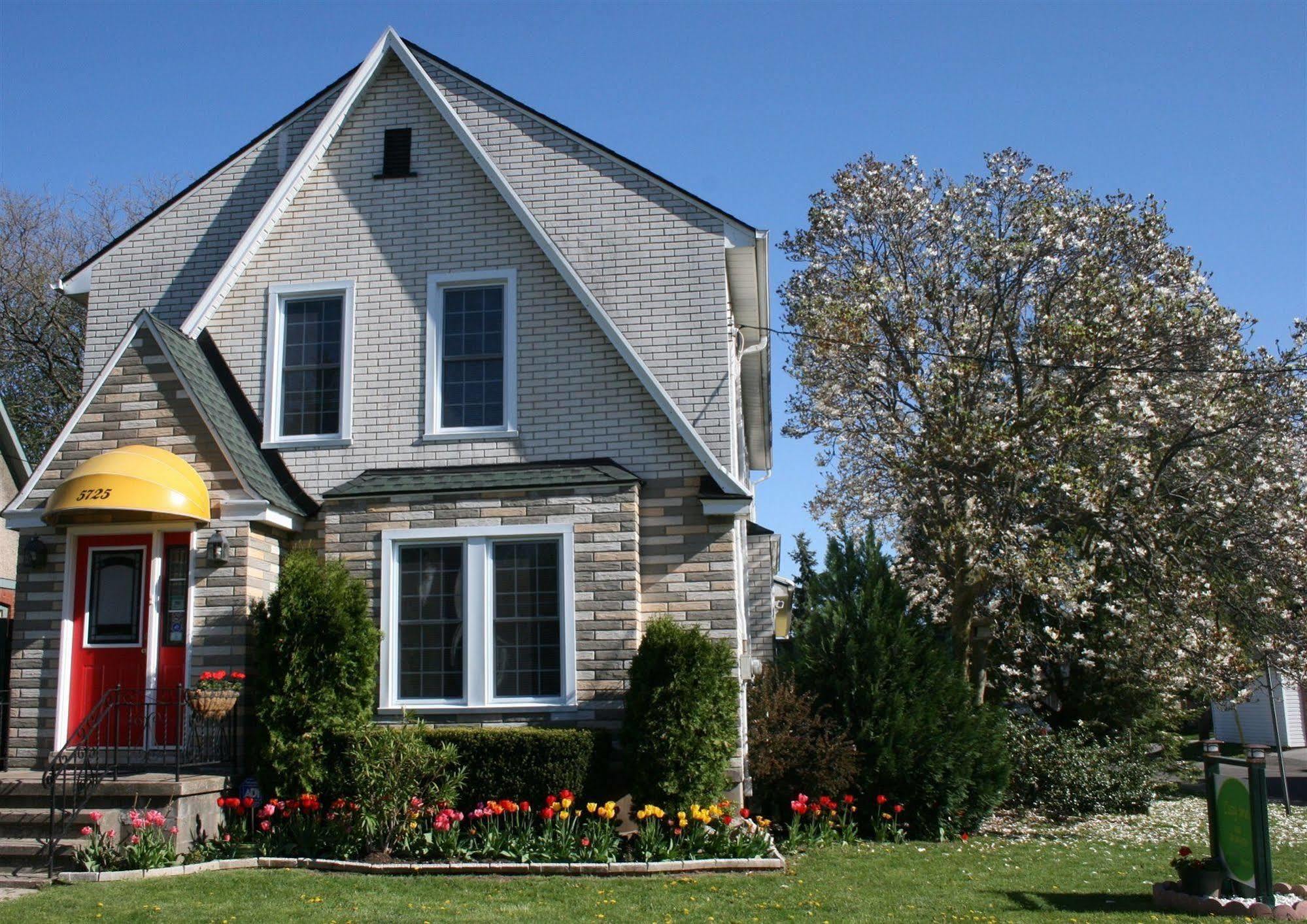 Cozy House B&B Niagara Falls Exteriör bild